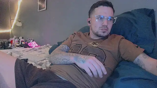 bigcocktat2dude603 online show from December 2024 02:10:01 PM