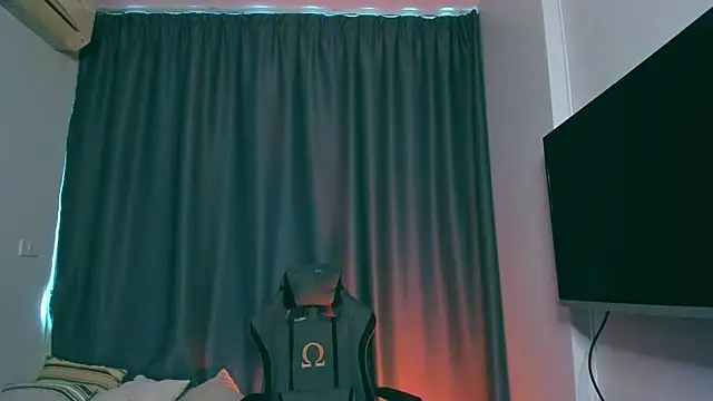 Snapshot of Samuel_Andrew chatting on March 2025 05:50:02 AM Samuel Andrew online show from March 2025 05:50:02 AM