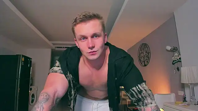 Snapshot of Samuel_Andrew chatting on November 2025 03:16:02 AM Samuel Andrew online show from November 2025 03:16:02 AM