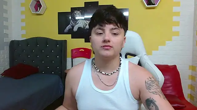 isabeautyx19 online show from April 2026 08:20:02 PM