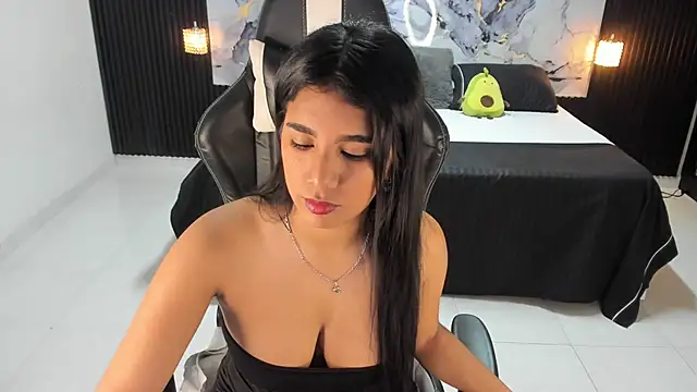 Snapshot of Ivy_16 chatting on November 2025 10:59:01 AM Ivy 16 online show from November 2025 10:59:01 AM