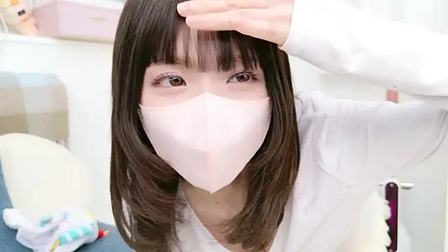 Snapshot of -minami- chatting on January 2025 02:39:01 PM -minami- online show from January 2025 02:39:01 PM