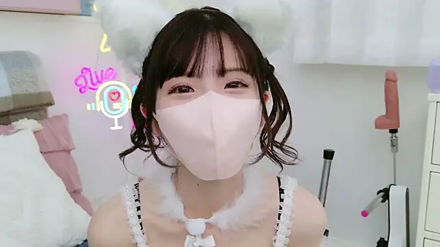 Snapshot of -minami- chatting on March 2025 12:18:02 PM -minami- online show from March 2025 12:18:02 PM