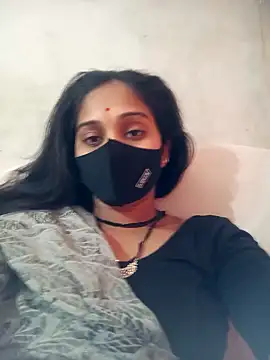 Snapshot of Hi_Radhika chatting on January 2025 08:10:01 AM Hi Radhika online show from January 2025 08:10:01 AM