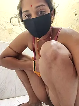 Snapshot of Hi_Radhika chatting on February 2025 01:25:01 AM Hi Radhika online show from February 2025 01:25:01 AM