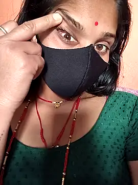 Snapshot of Hi_Radhika chatting on February 2025 09:01:01 AM Hi Radhika online show from February 2025 09:01:01 AM