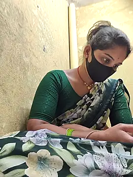 Snapshot of Hi_Radhika chatting on September 2025 01:00:02 PM Hi Radhika online show from September 2025 01:00:02 PM