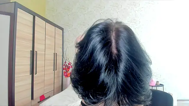 JulisSweet online show from March 2025 10:48:01 AM