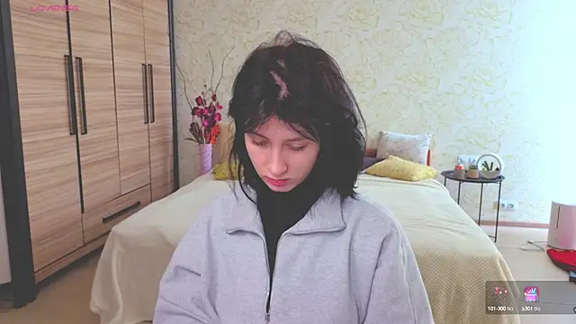 JulisSweet online show from September 2025 07:24:02 AM