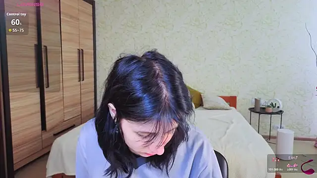 JulisSweet online show from December 2025 08:01:02 AM