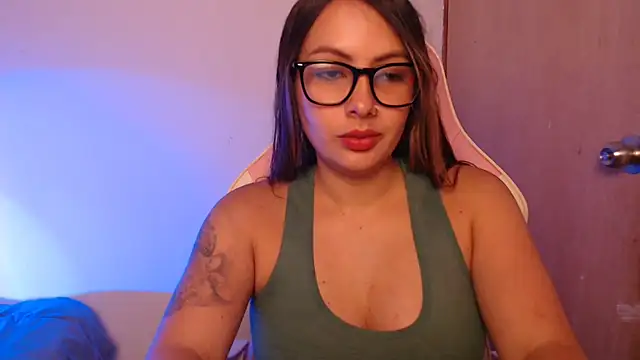 Snapshot of lalawhitte chatting on November 2025 01:43:01 PM lalawhitte online show from November 2025 01:43:01 PM