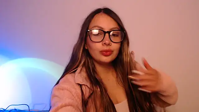 Snapshot of lalawhitte chatting on November 2025 09:48:02 PM lalawhitte online show from November 2025 09:48:02 PM