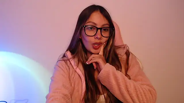 Snapshot of lalawhitte chatting on November 2025 09:27:01 PM lalawhitte online show from November 2025 09:27:01 PM