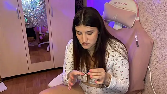 Katrin  kiss online show from February 2026 05:29:01 PM