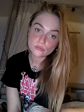 Goldloeckchen159 online show from February 2025 07:15:02 PM