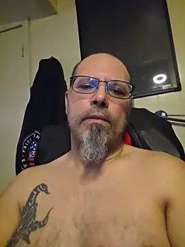 KrazyLegz online show from April 2026 09:43:01 PM