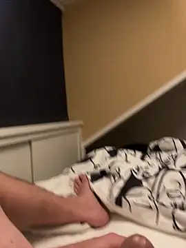 LivingLegend1978 online show from November 2025 11:04:02 PM