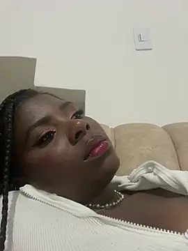 LoveQueen2 online show from February 2025 09:49:01 PM