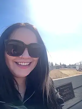 skinwalkingzombie online show from April 2026 08:55:01 PM