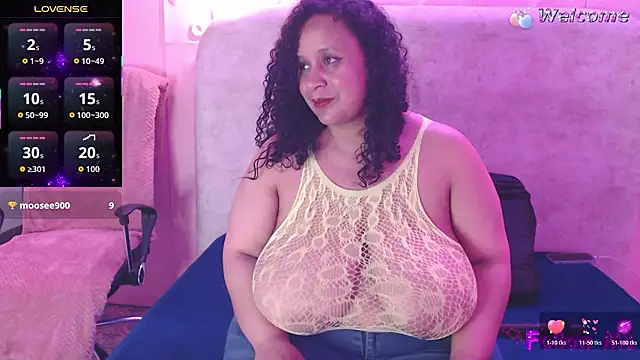 Snapshot of Danielaa_a chatting on February 2026 12:48:01 AM Danielaa a online show from February 2026 12:48:01 AM