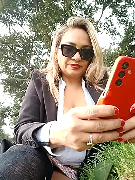 Snapshot of Afroditecash chatting on February 2025 08:38:02 PM Afroditecash online show from February 2025 08:38:02 PM