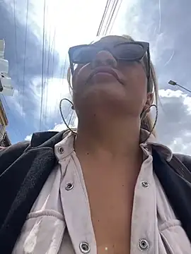 Snapshot of Afroditecash chatting on February 2025 06:24:01 PM Afroditecash online show from February 2025 06:24:01 PM