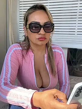 Snapshot of Afroditecash chatting on March 2025 11:12:02 AM Afroditecash online show from March 2025 11:12:02 AM