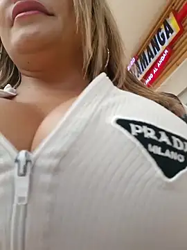 Snapshot of Afroditecash chatting on October 2025 06:39:01 PM Afroditecash online show from October 2025 06:39:01 PM