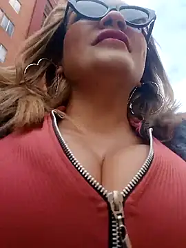 Snapshot of Afroditecash chatting on October 2025 06:16:01 PM Afroditecash online show from October 2025 06:16:01 PM