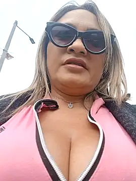 Snapshot of Afroditecash chatting on December 2025 06:27:01 PM Afroditecash online show from December 2025 06:27:01 PM