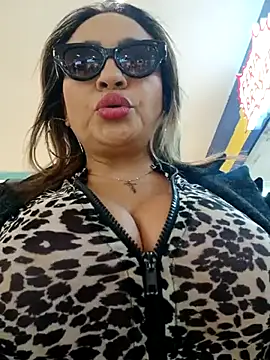 Snapshot of Afroditecash chatting on February 2026 06:25:01 PM Afroditecash online show from February 2026 06:25:01 PM