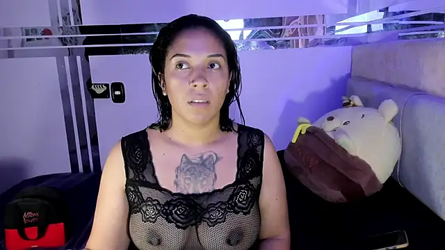 Snapshot of celesttemoon chatting on May 2026 07:33:01 PM celesttemoon online show from May 2026 07:33:01 PM