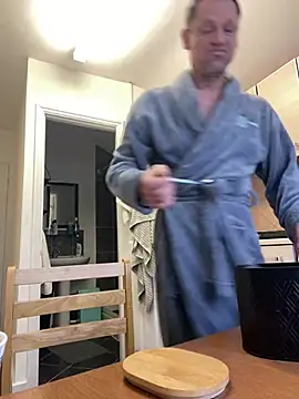 Snapshot of Yourhotboy_42 chatting on March 2025 01:03:01 PM Yourhotboy 42 online show from March 2025 01:03:01 PM