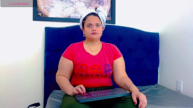 brunnette hot online show from October 2025 11:00:01 AM