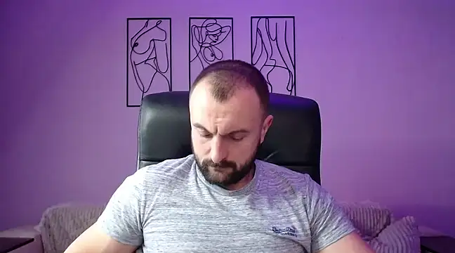 brindlefly6969 online show from February 2025 02:48:01 PM