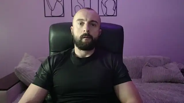 brindlefly6969 online show from September 2025 11:26:02 AM