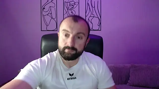 brindlefly6969 online show from October 2025 11:32:02 AM