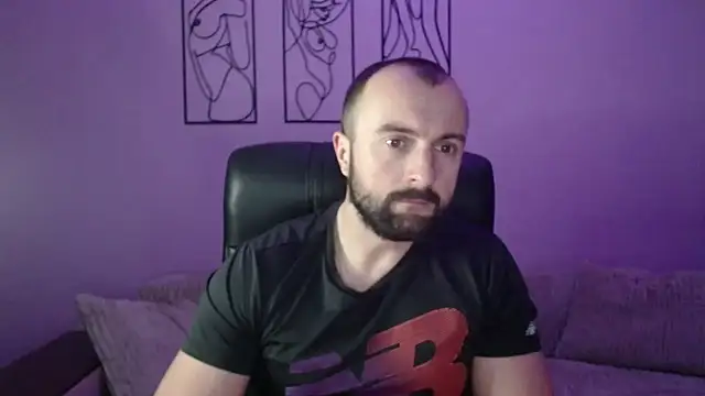 brindlefly6969 online show from December 2025 12:21:02 PM