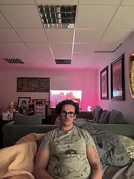 Snapshot of hardmecl chatting on January 2025 07:07:01 PM hardmecl online show from January 2025 07:07:01 PM