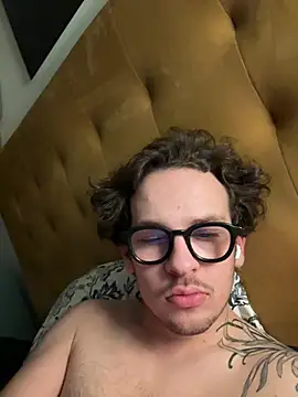 Snapshot of hardmecl chatting on February 2025 08:22:01 PM hardmecl online show from February 2025 08:22:01 PM