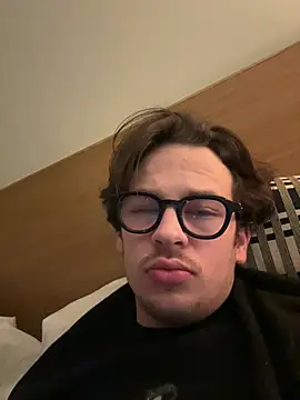 Snapshot of hardmecl chatting on March 2025 07:35:02 AM hardmecl online show from March 2025 07:35:02 AM