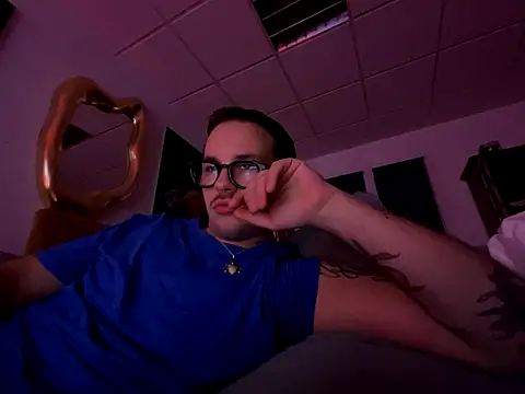 Snapshot of hardmecl chatting on September 2025 08:09:02 PM hardmecl online show from September 2025 08:09:02 PM