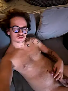 Snapshot of hardmecl chatting on October 2025 06:41:01 PM hardmecl online show from October 2025 06:41:01 PM