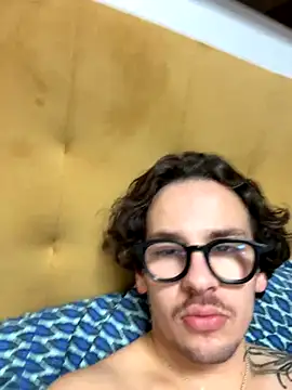 Snapshot of hardmecl chatting on October 2025 07:21:02 PM hardmecl online show from October 2025 07:21:02 PM