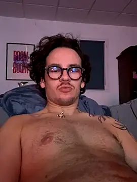 Snapshot of hardmecl chatting on November 2025 09:28:01 PM hardmecl online show from November 2025 09:28:01 PM