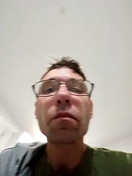 Iliketocooksquirt25 online show from November 2025 08:02:02 AM