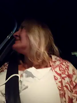 Snapshot of lady_charlyne chatting on January 2025 11:02:01 PM lady charlyne online show from January 2025 11:02:01 PM