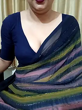 Snapshot of Priya_Boudi chatting on January 2025 03:44:02 PM Priya Boudi online show from January 2025 03:44:02 PM