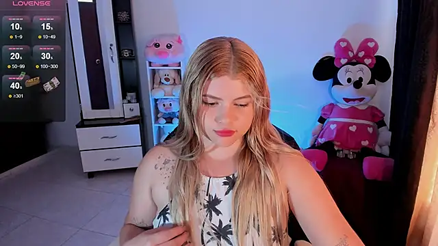chloejones   online show from February 2025 06:53:01 PM