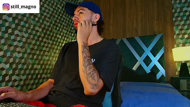 Snapshot of Michael_magno chatting on November 2025 12:05:02 PM Michael magno online show from November 2025 12:05:02 PM